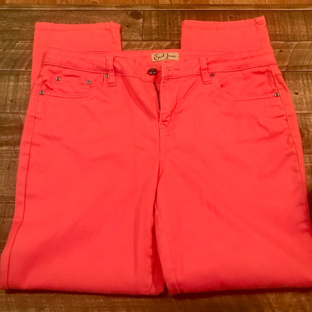 Ankle length Earl colored jeans